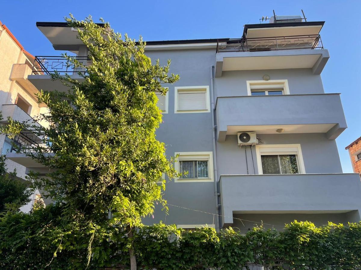 Vivo Apartment Durres Bagian luar foto