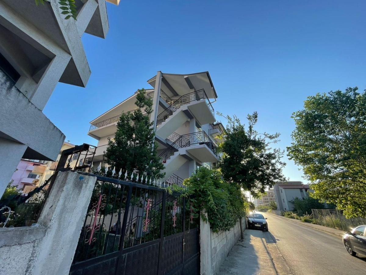 Vivo Apartment Durres Bagian luar foto