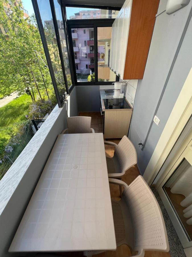 Vivo Apartment Durres Bagian luar foto