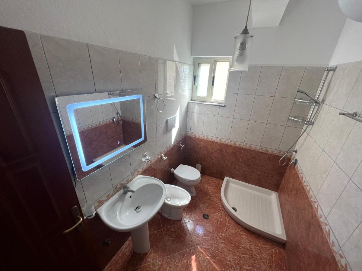 Vivo Apartment Durres Bagian luar foto